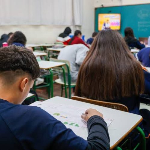Quase metade dos brasileiros considera a educação no país ruim, aponta pesquisa